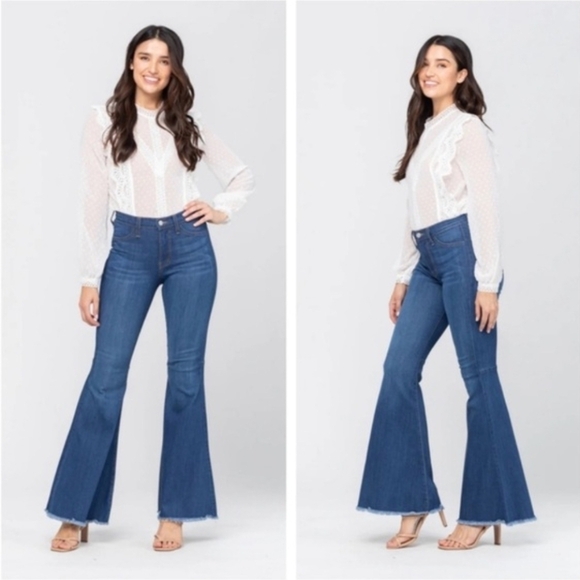 Judy Blue Denim - ❤ JUDY BLUE HIGH RISE SUPER FLARE JEANS, 6/7 (28)